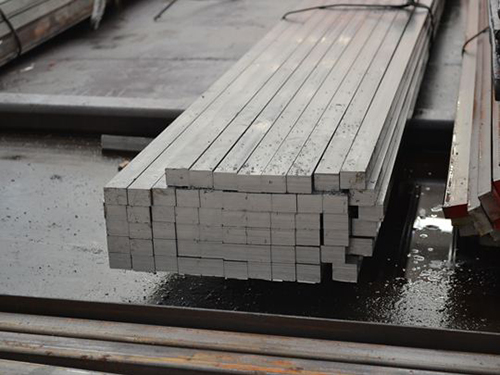 冷拉型钢具有更好的尺寸精确度和表面光洁度更适合一些对尺寸和表面要求较高的工程